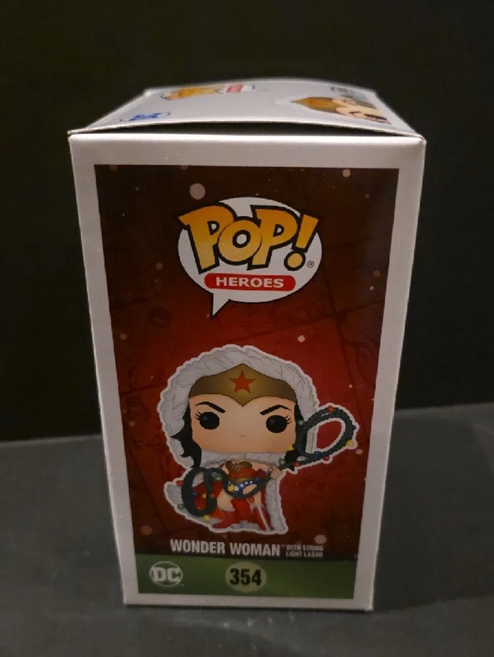 Funko Wonder Woman Pop! Figure with Lighted Lasso - Red, Blue, Gold, Green - Picture 5 of 6